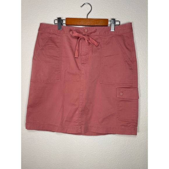 L.L. Bean Dresses & Skirts - LL Bean Favorite Fit Cargo Skirt Pink Cotton Stretch Petite size 6 outdoor